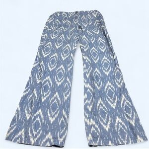 Chico's Gray and Cream Patterned Pants